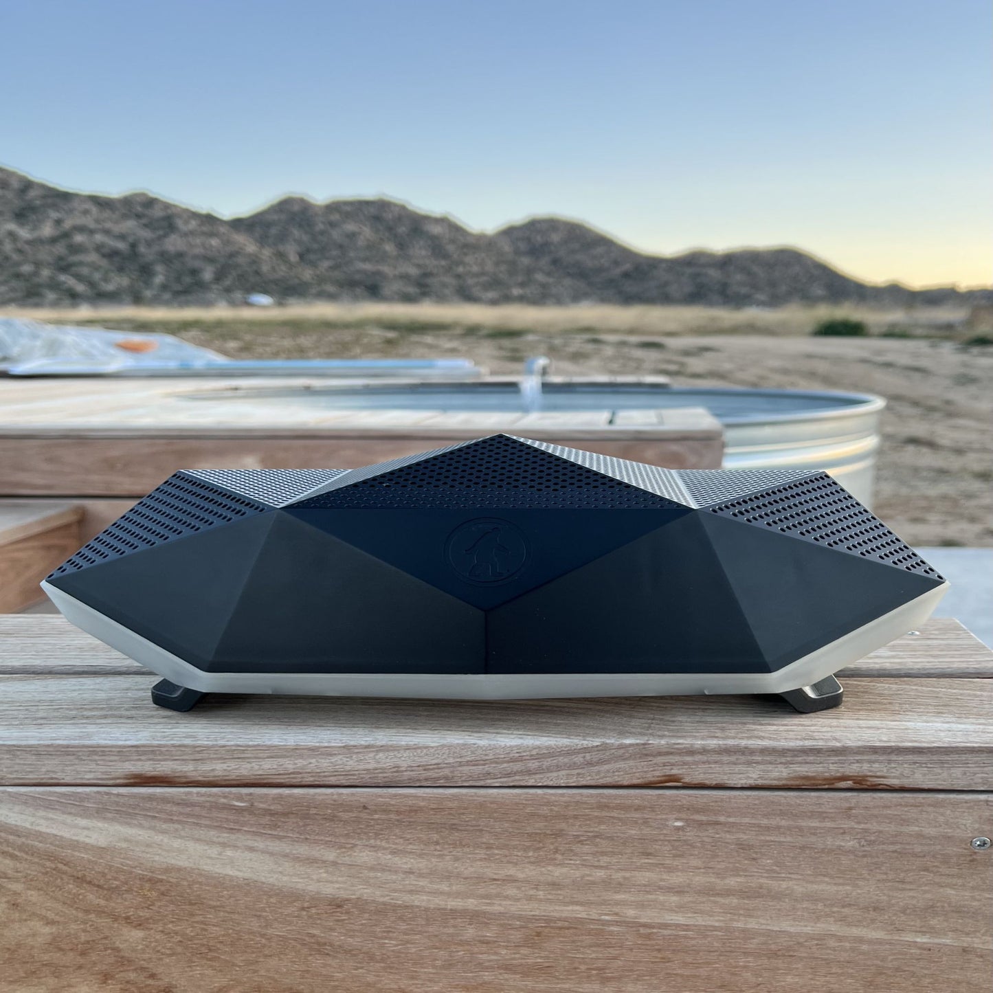 Range Rugged Bluetooth Speaker:どこでも迫力のあるサウンドを楽しめる!